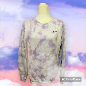 Lavender Tie Dye Sweatshirt